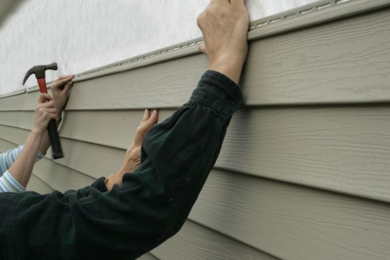 Top Siding Installation Companies in Utica, MI